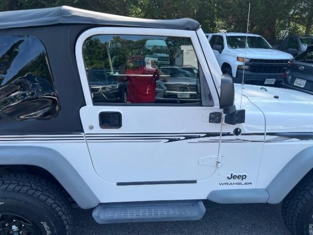 Jeep Wrangler SE 2003