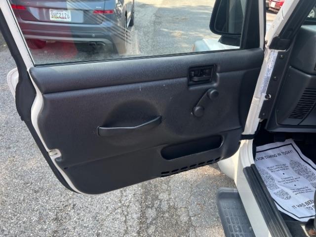 Jeep Wrangler SE 2003