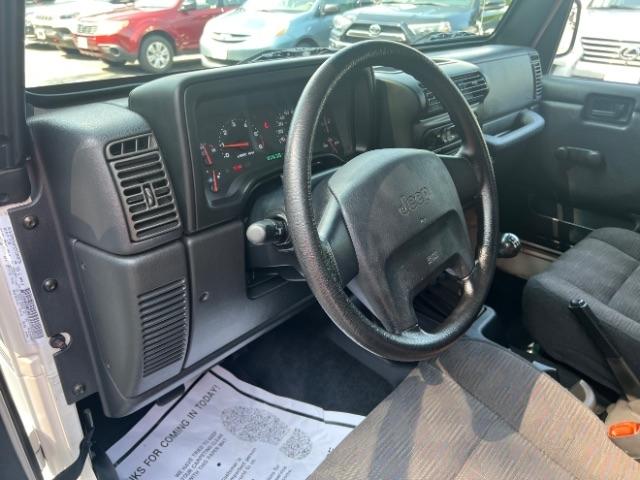 Jeep Wrangler SE 2003