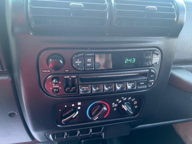Jeep Wrangler SE 2003
