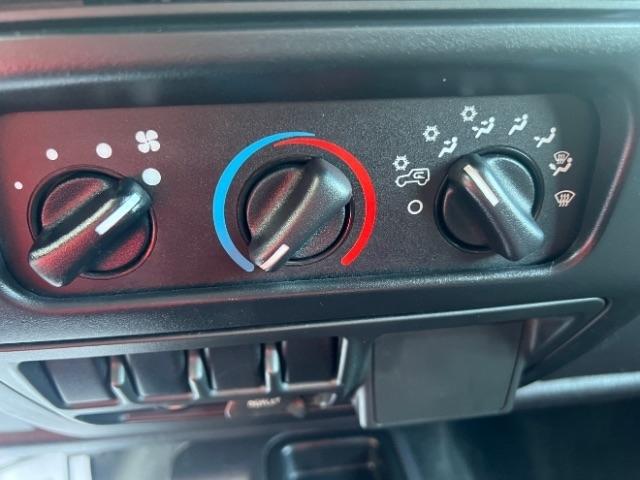 Jeep Wrangler SE 2003