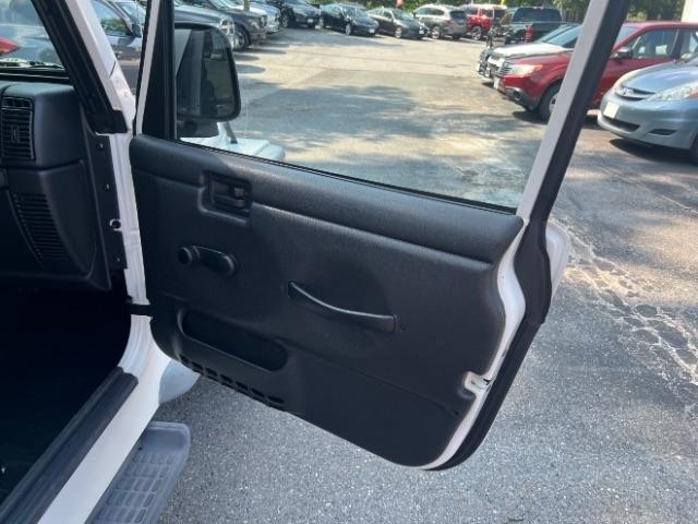 Jeep Wrangler SE 2003