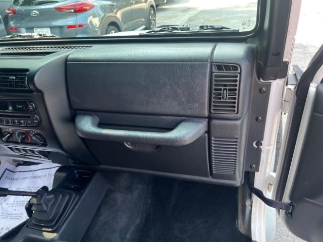 Jeep Wrangler SE 2003