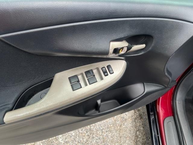 Toyota Corolla S 5-Speed MT 2010