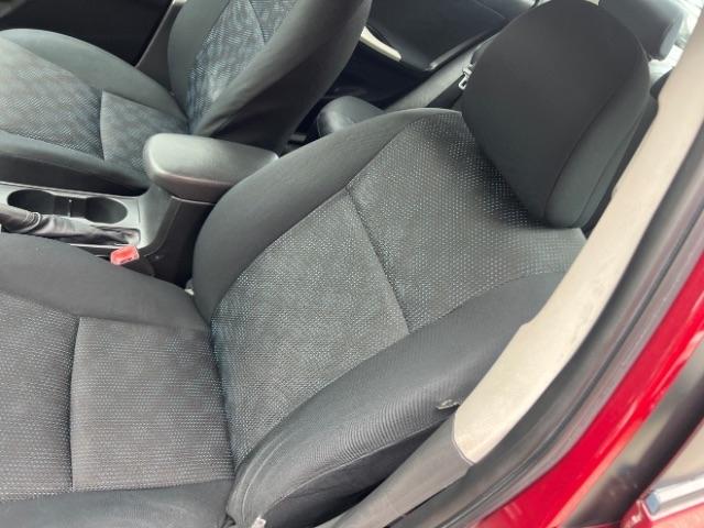 Toyota Corolla S 5-Speed MT 2010