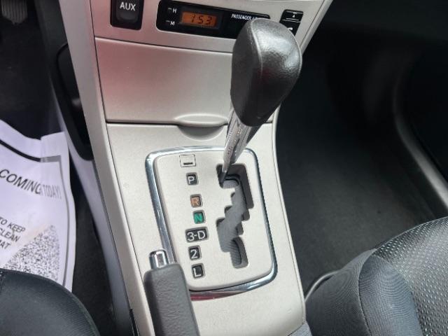 Toyota Corolla S 5-Speed MT 2010