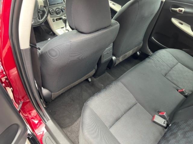 Toyota Corolla S 5-Speed MT 2010