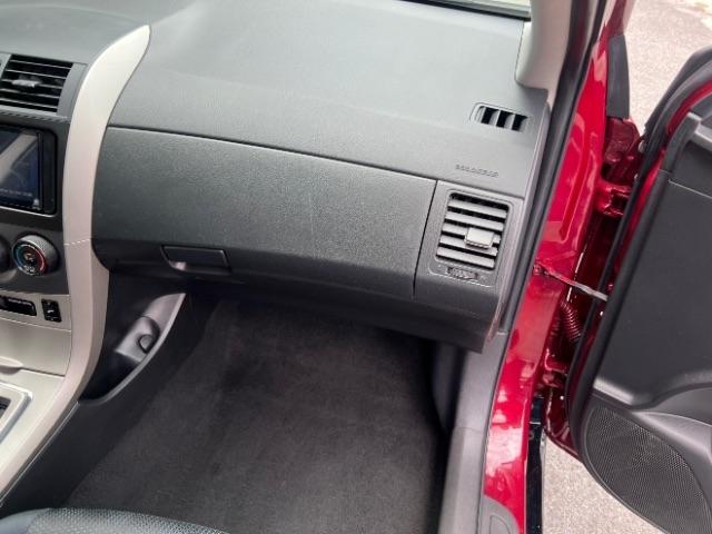Toyota Corolla S 5-Speed MT 2010