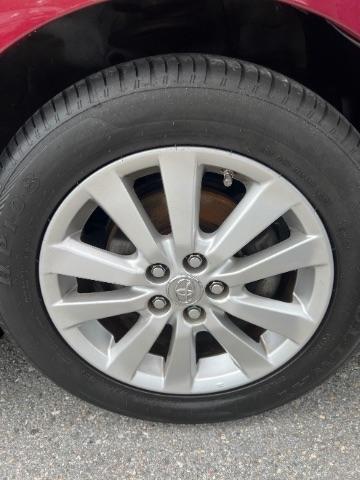 Toyota Corolla S 5-Speed MT 2010