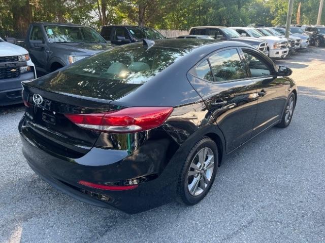 Hyundai Elantra Value Edition 6A 2017