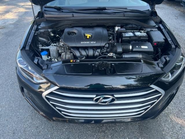 Hyundai Elantra Value Edition 6A 2017