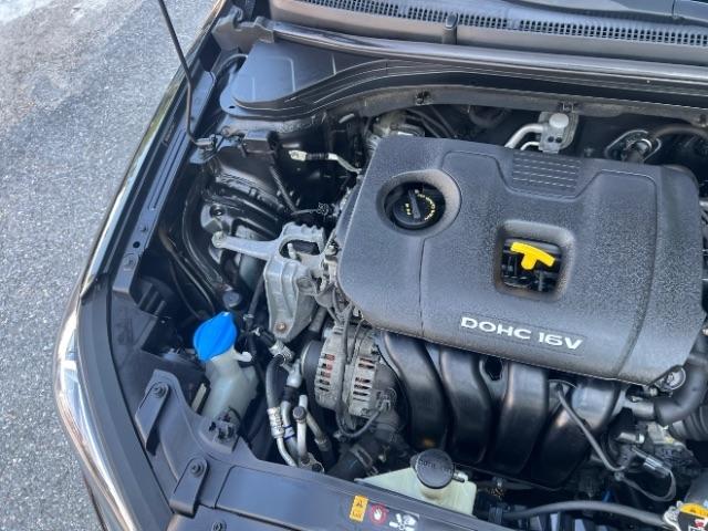Hyundai Elantra Value Edition 6A 2017