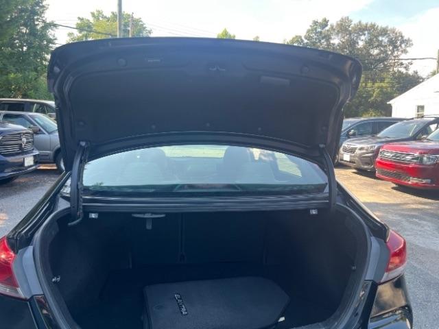 Hyundai Elantra Value Edition 6A 2017