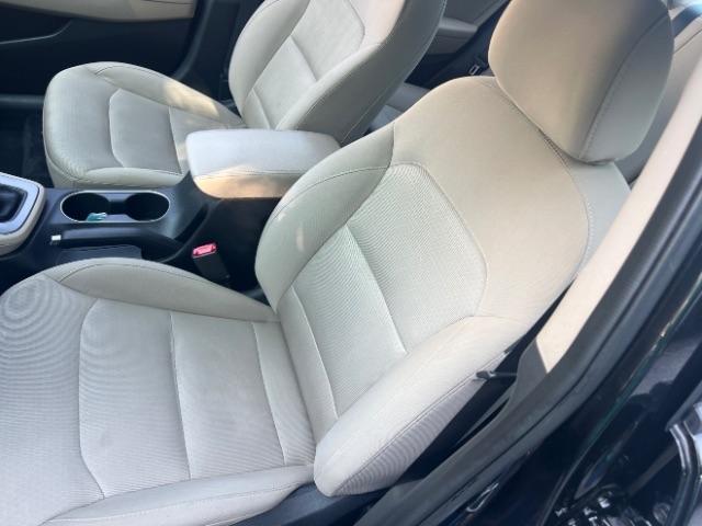Hyundai Elantra Value Edition 6A 2017