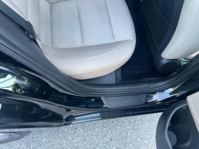 Hyundai Elantra Value Edition 6A 2017
