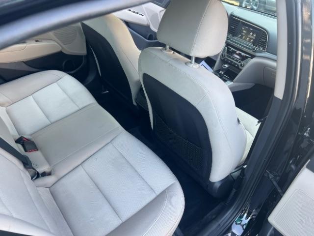 Hyundai Elantra Value Edition 6A 2017