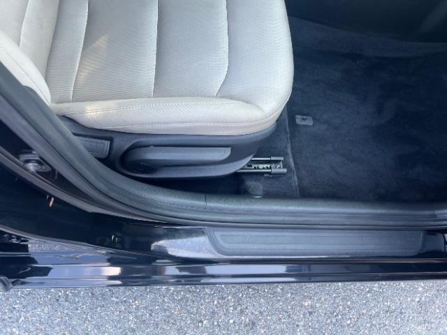Hyundai Elantra Value Edition 6A 2017