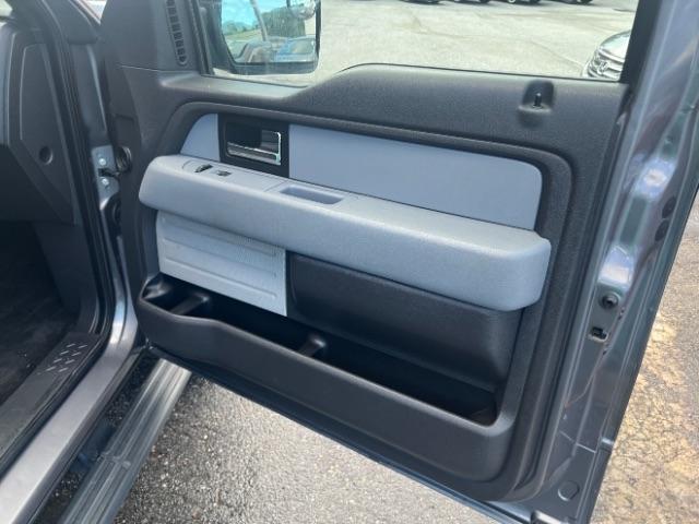 Ford F-150 XL SuperCrew 5.5-ft. Bed 4WD 2014