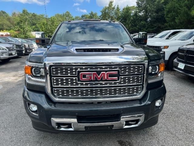 GMC Sierra 2500HD Denali Crew Cab 4WD 2019