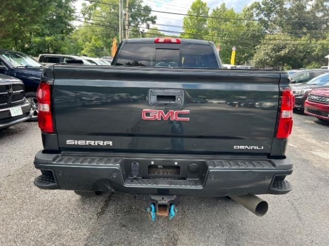 GMC Sierra 2500HD Denali Crew Cab 4WD 2019