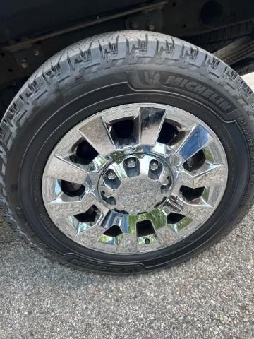 GMC Sierra 2500HD Denali Crew Cab 4WD 2019
