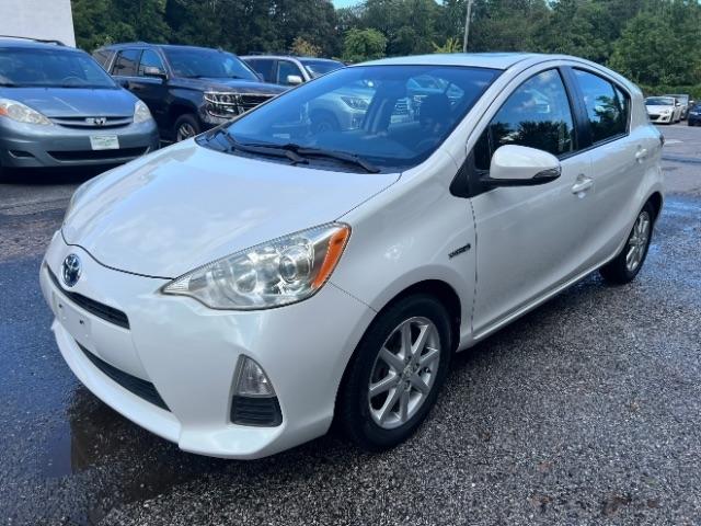 Toyota Prius c Four 2012