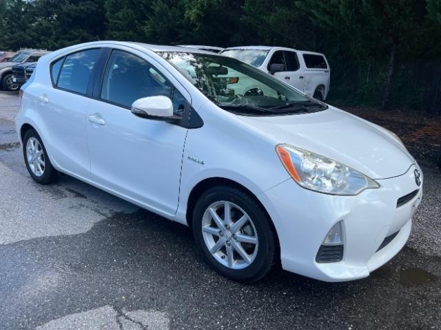 Toyota Prius c Four 2012