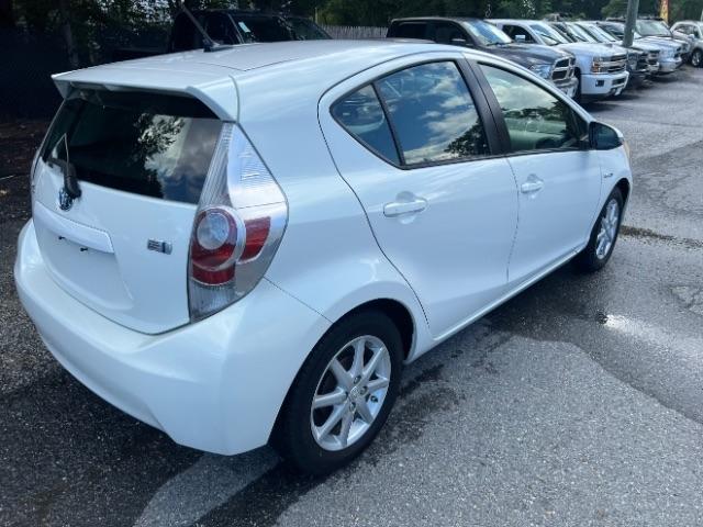 Toyota Prius c Four 2012