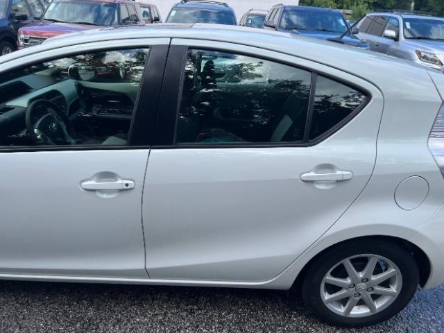 Toyota Prius c Four 2012
