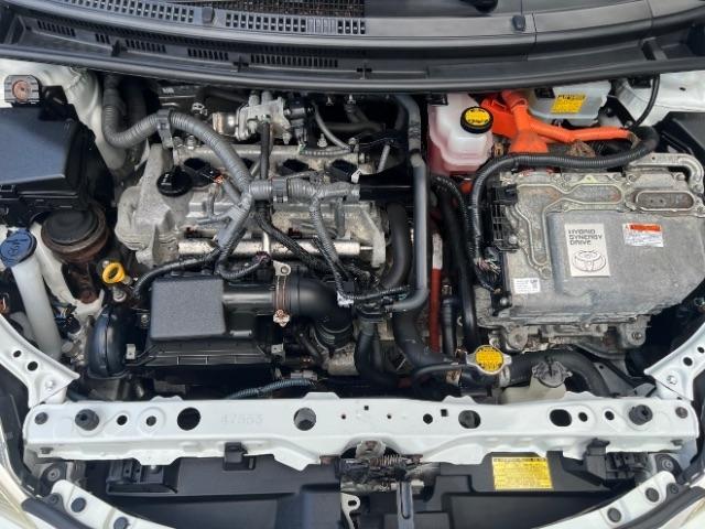Toyota Prius c Four 2012