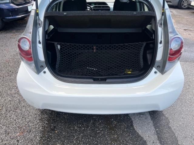 Toyota Prius c Four 2012
