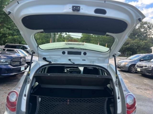 Toyota Prius c Four 2012