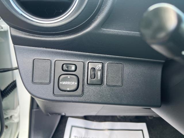 Toyota Prius c Four 2012
