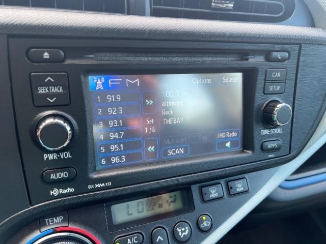 Toyota Prius c Four 2012