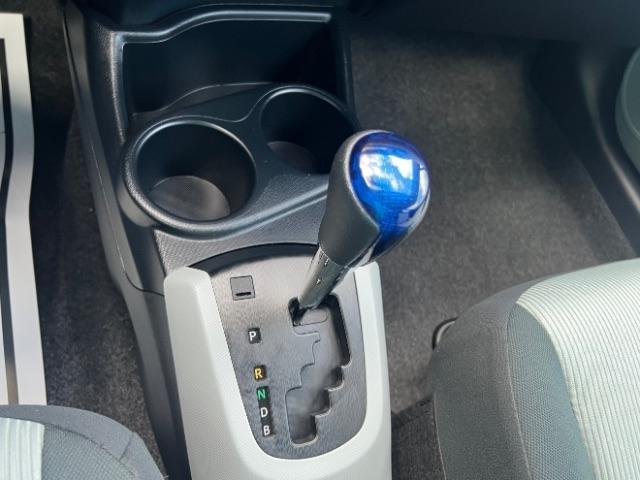 Toyota Prius c Four 2012