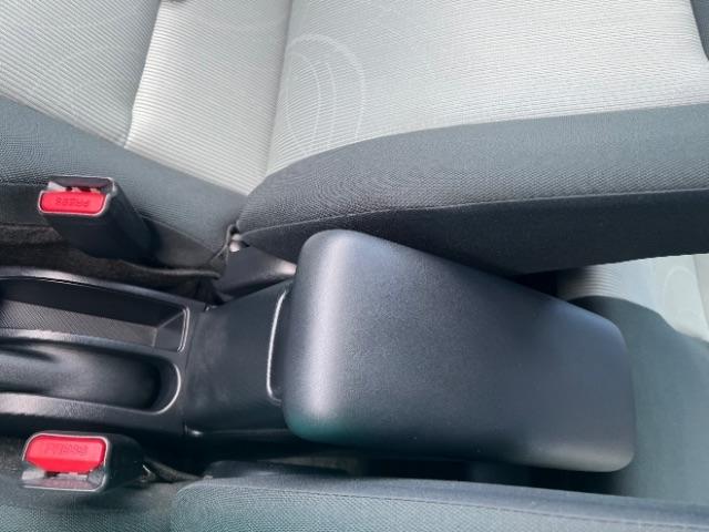 Toyota Prius c Four 2012