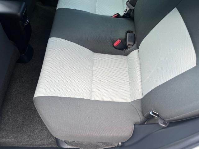 Toyota Prius c Four 2012