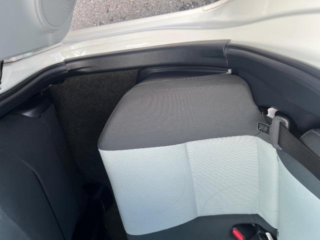 Toyota Prius c Four 2012