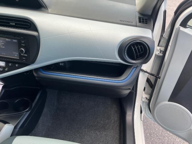 Toyota Prius c Four 2012