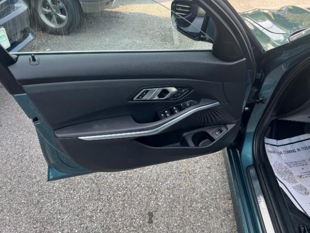 BMW 3-Series 330i xDrive 2021