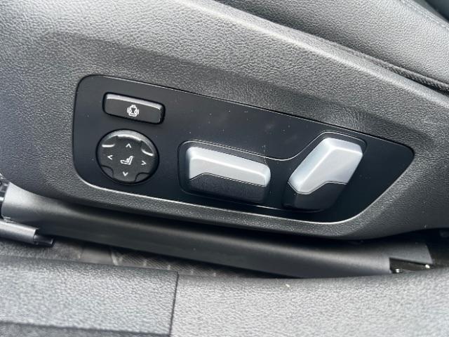 BMW 3-Series 330i xDrive 2021