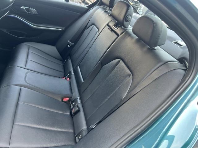 BMW 3-Series 330i xDrive 2021