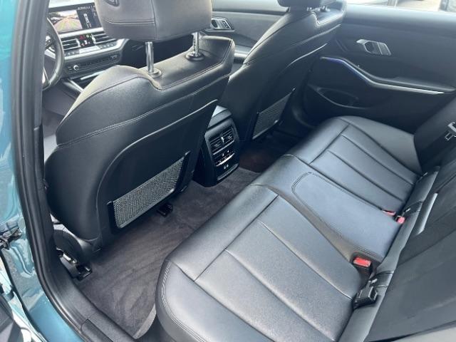BMW 3-Series 330i xDrive 2021