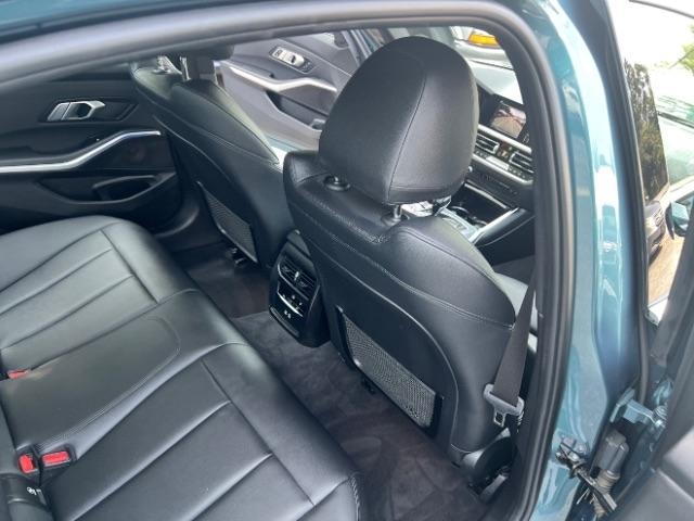 BMW 3-Series 330i xDrive 2021