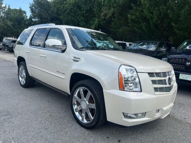 Cadillac Escalade AWD Premium 2012