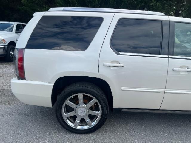 Cadillac Escalade AWD Premium 2012
