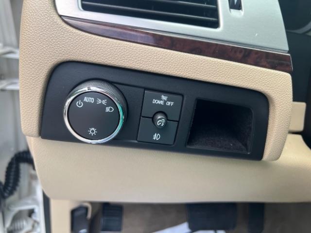 Cadillac Escalade AWD Premium 2012