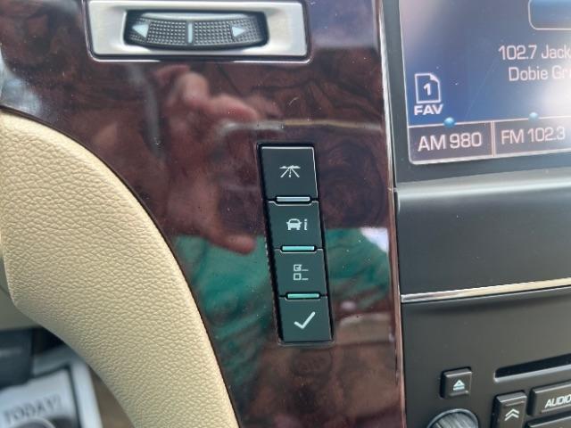 Cadillac Escalade AWD Premium 2012