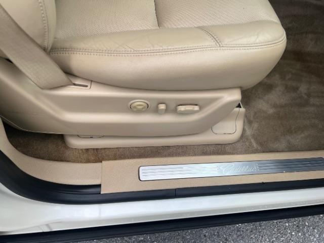 Cadillac Escalade AWD Premium 2012