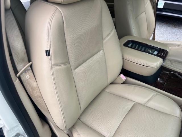 Cadillac Escalade AWD Premium 2012